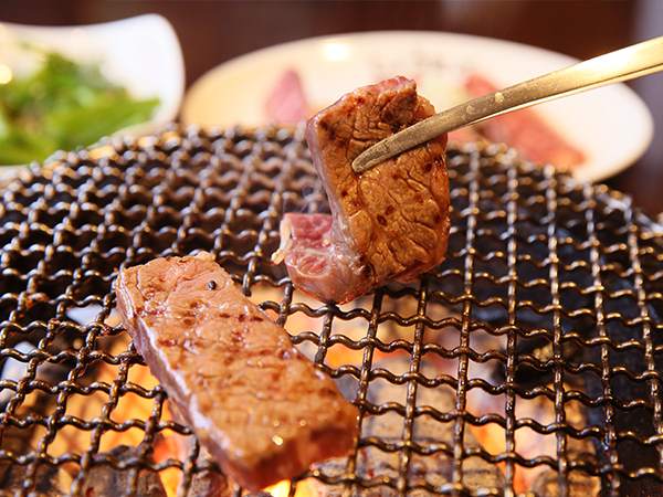 店舗案内 岡崎市の炭火焼肉しょうえんのこだわりの焼肉のご紹介